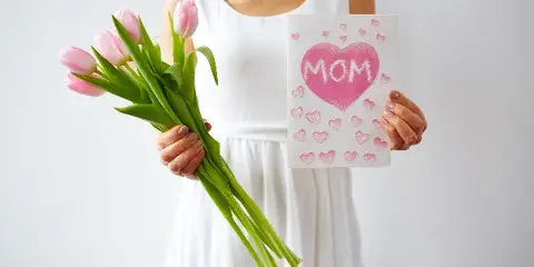 Floral arrangement by Blooming Fabulous Flower Shop