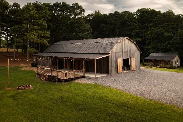 Rustic Pine Farms wedding venue