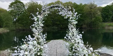 Floral and Silks Event Designers wedding flowers, Rochester New York