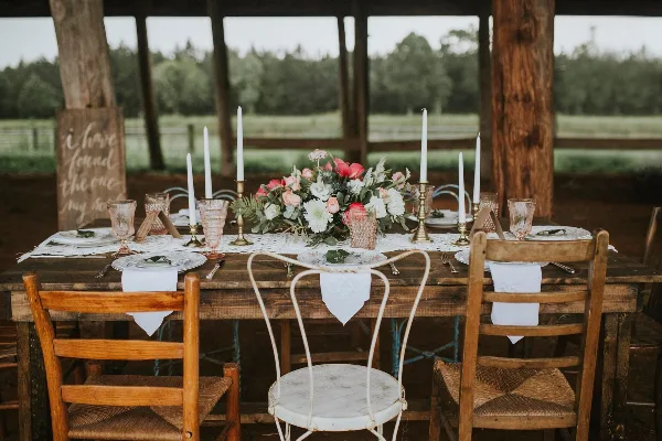 Wedding floral arrangement by Coastal Blooms, Foley AL