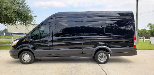 Executive limousine by Walden Executive Limo, Montgomery Texas