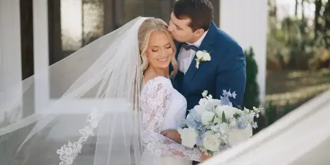 Wedding photograph by Peachy Films, Alabama