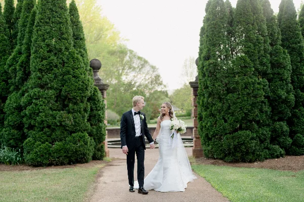 Bride and groom photographed by Kennedy Lane Weddings