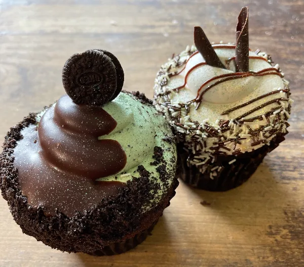 Cupcakes from Ohlson's Bakery & Cafe