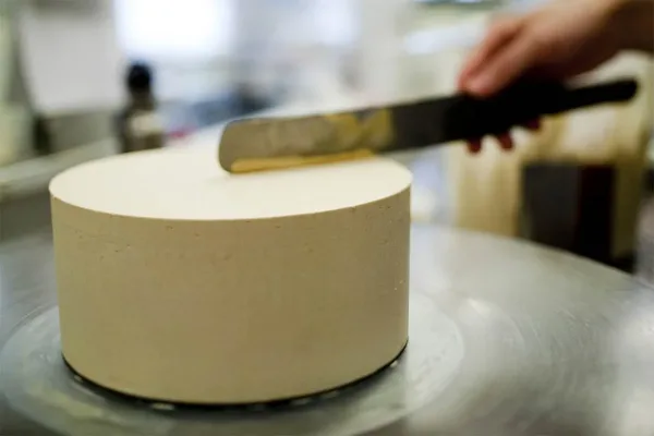 Ron Ben-Israel Cakes — luxury wedding cake design studio, New York