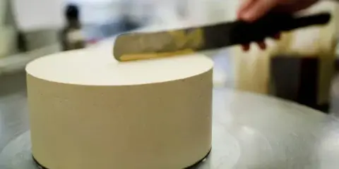 Ron Ben-Israel Cakes — luxury wedding cake design studio, New York